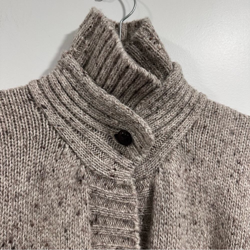 Vintage CAROL COHEN BRAEFAIR 100% Wool Wooden Button Jacket Being Size L - Picture 3 of 8